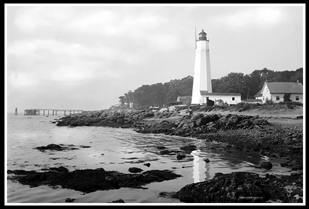 early 1900 image of Five Mile Point light