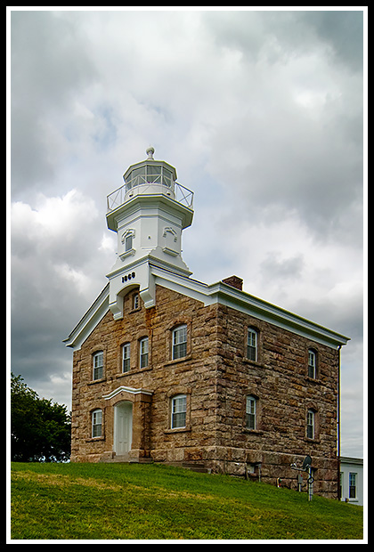 stone architecture of Great Captain Island light